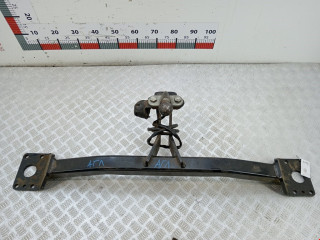 прицепное устройство (фаркоп) Volkswagen Touareg 1 поколение 2004, 2.5 л., АКПП, внедорожник 5 дв., 7P0803881B