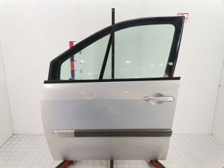 дверь передняя левая Renault Scenic 2 поколение 2004, 1.9 л., МКПП, минивэн, 801015506R