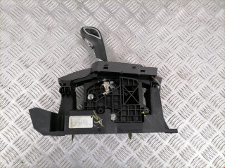 кулиса Chevrolet Equinox 2 поколение 2011, 3.0 л., АКПП, внедорожник 5 дв., 23460275