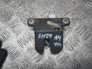замок багажника Audi A4 B5 1997, 1.9 л., МКПП, универсал, 8D5959483