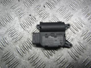моторчик заслонки печки Volkswagen Golf Plus 2 поколение 2010, 1.4 л., МКПП, минивэн, 3C0907511A