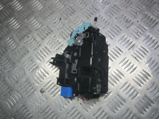 замок двери передней правой Skoda Octavia 1 поколение [рестайлинг] 2010, 1.6 л., АКПП, универсал, 3D1837016AC