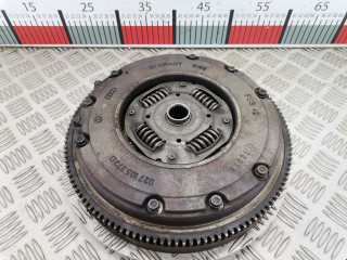 маховик Volkswagen Golf 4 поколение 1999, 1.6 л., МКПП, хетчбэк 5 дв., 027105271P