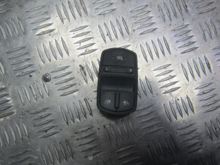 блок управления стеклоподъемниками Opel Corsa D [рестайлинг] 2011, 13258521