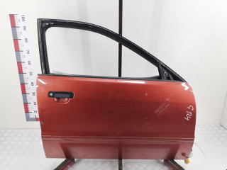 дверь передняя правая Audi A4 B5 1995, 1.6 л., МКПП, седан, 8D0831052A