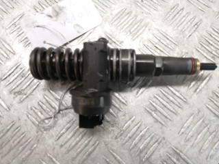 форсунка SEAT Leon 2 поколение 2006, 1.9 л., МКПП, хетчбэк 5 дв., 038130073AG