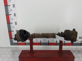 полуось передняя правая (приводной вал, ШРУС) Audi A6 4B/C5 2000, 2.4 л., АКПП, универсал, 4B0407271P