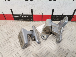петля двери Mercedes-Benz B-Класс W245 2005, 2.0 л., МКПП, хетчбэк 5 дв., A1697301137