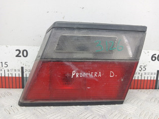 фонарь крышки багажника правый Nissan Primera P11 1997, 2.0 л., МКПП, седан
