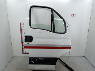 дверь передняя правая IVECO Daily 3 поколение 2000, 2.8 л., МКПП, микроавтобус, 99969025
