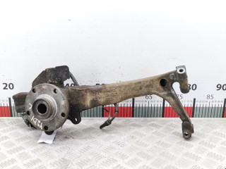 ступица передняя левая Audi A6 4B/C5 1998, 1.8 л., МКПП, седан, 8D0407257AL