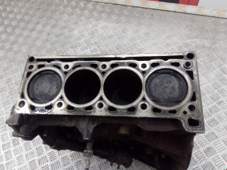 блок цилиндров Renault Laguna 2 поколение 2003, 1.8 л., МКПП, хетчбэк 5 дв., 7701478563