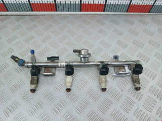 форсунка Mazda 6 GG 2002, 1.8 л., МКПП, хетчбэк 5 дв., L30113250A