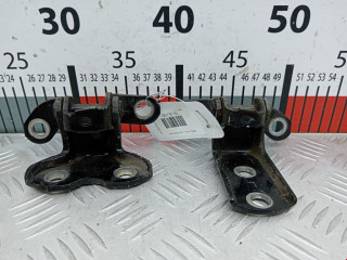 петля двери Toyota Prius 2 поколение 2007, 1.5 л., вариатор, хетчбэк 5 дв., 6876020121