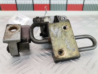 петля двери Audi A6 4B/C5 2000, 2.4 л., МКПП, седан, 4B0833401B