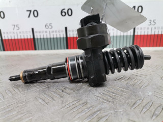 форсунка Volkswagen Passat B5 2000, 1.9 л., МКПП, универсал, 045130073F