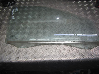 стекло двери передней правой Kia Sorento 1 поколение 2004, 2.5 л., МКПП, внедорожник 5 дв.