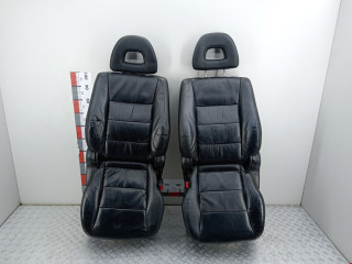 салон (комплект сидений) Mitsubishi Pajero 3 поколение 2002, 3.2 л., АКПП, внедорожник 5 дв.
