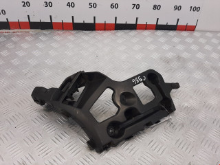 Крепление бампера заднего Renault Kaptur 2014, 1.5 л., МКПП, внедорожник 5 дв., 852233250R