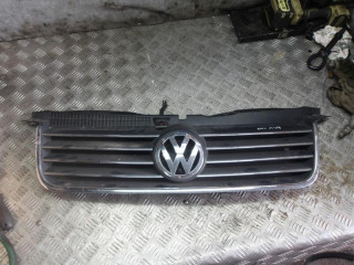 решетка радиатора Volkswagen Passat B5 [рестайлинг] 2002, 1.9 л., МКПП, универсал