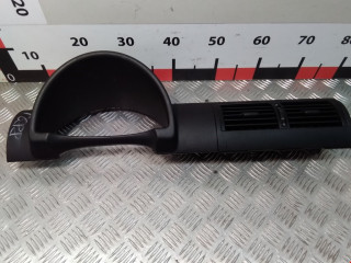 дефлектор обдува салона Volkswagen Fox 2 поколение 2006, 1.4 л., МКПП, хетчбэк 3 дв., 5Z0819728