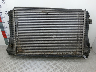 интеркулер Volkswagen Touran 1 поколение 2005, 2.0 л., МКПП, минивэн, 1K0145803CD