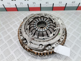 маховик Renault Megane 2 поколение 2004, 1.5 л., МКПП, хетчбэк 5 дв., 8200214391