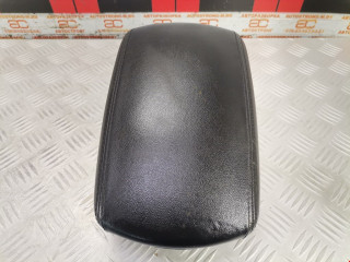 подлокотник Kia Magentis 2 поколение 2006, 2.0 л., МКПП, седан, 846602G300F0
