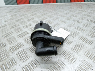 насос антифриза дополнительный Volkswagen Passat B6 2009, 2.0 л., МКПП, универсал, 5N0965561A