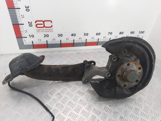 кулак задний левый Volkswagen Passat B6 2010, 2.0 л., МКПП, универсал, 3C0505433K