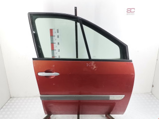дверь передняя правая Renault Scenic 2 поколение 2004, 1.9 л., МКПП, минивэн, 801002354R