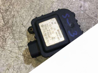 моторчик заслонки печки Volkswagen Passat B5 1999, 8D2820511E, 0132801123