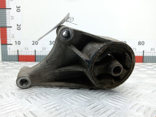 подушка крепления двигателя Opel Astra H 2006, 1.6 л., МКПП, хетчбэк 3 дв.