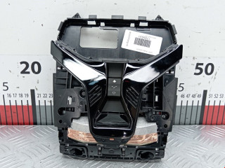 фонарь салона (плафон) BMW 1 серия F40 2020, 2.0 л., АКПП, хетчбэк 5 дв., 61315A784C1