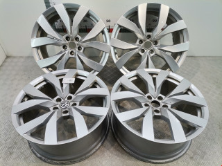 диск литой Volkswagen Touareg 3 поколение 2020, 3.0 л., АКПП, внедорожник 5 дв., 760601025S