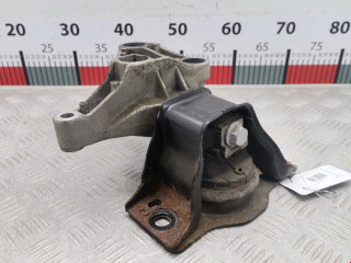 подушка крепления двигателя Renault Logan 1 поколение 2007, 1.5 л., МКПП, универсал, 8200549046