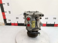 компрессор кондиционера Ford Focus 1 поколение [рестайлинг] 2003, 1.6 л., МКПП, универсал, 1578406 - фото №6