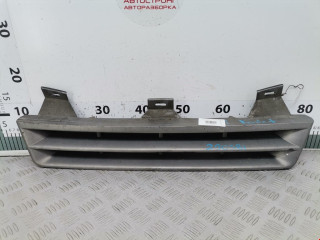 заглушка (решетка) в бампер Opel Kadett E 1989