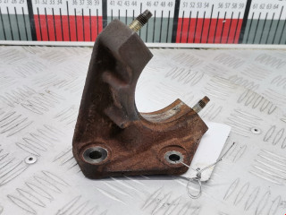 кронштейн (крепление) Ford Focus 1 поколение [рестайлинг] 2002, 1.4 л., МКПП, хетчбэк 3 дв.