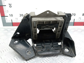 подушка крепления двигателя Ford Mondeo 3 поколение 2001, 2.0 л., МКПП, универсал