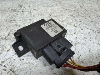 блок управления топливным насосом Audi A6 4G/C7 2012, 3.0 л., TFSI, бензин, АКПП, 4G0906093F