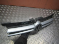 решетка радиатора Volkswagen Golf 4 поколение 2003, 1.4 л., МКПП, хетчбэк 5 дв., 1J0853651H - фото №5