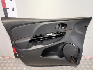 обшивка двери передняя левая Renault Clio 4 поколение 2014, 1.2 л., МКПП, хетчбэк 5 дв., 281736980R