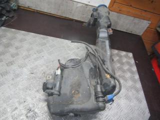 бачок омывателя Mercedes-Benz C-Класс W204/S204 2008, 3.0 л., АКПП, универсал, A2048600860