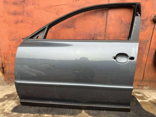 дверь передняя левая Volkswagen Passat B5 1999, седан