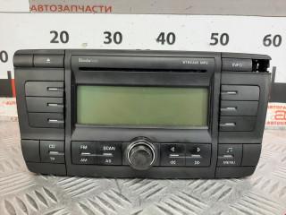 магнитола Skoda Octavia 2 поколение (A5) [рестайлинг] 2008, 2.0 л., МКПП, хетчбэк 5 дв., 1Z0035161C