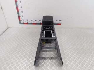 подлокотник Volkswagen Touareg 1 поколение 2005, 5.0 л., АКПП, внедорожник 5 дв., 7L6864348N