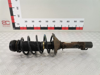стойка амортизатора Volkswagen Golf 4 поколение 1998, 1.4 л., МКПП, хетчбэк 3 дв., 1J0413031S