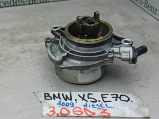 насос вакуумный BMW X5 E70 2009, 3.0 л., дизель