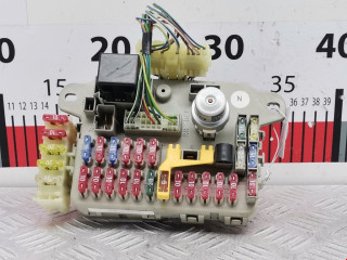 блок предохранителей Rover 1999, 1.4 л., МКПП, хетчбэк 3 дв., YQE102830
